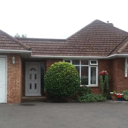 Crescent Cottage B&B Petersfield Dış mekan fotoğraf